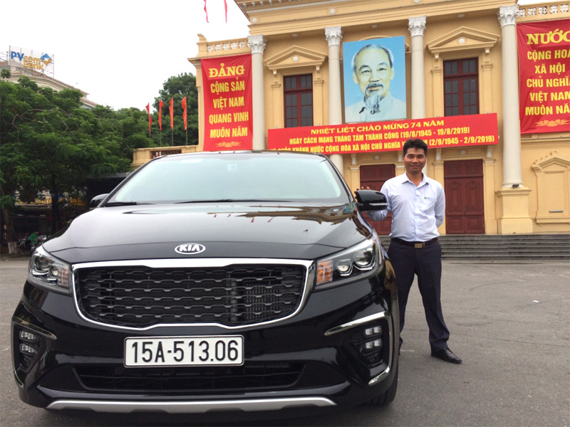 xe du lịch 7 chỗ kuroba