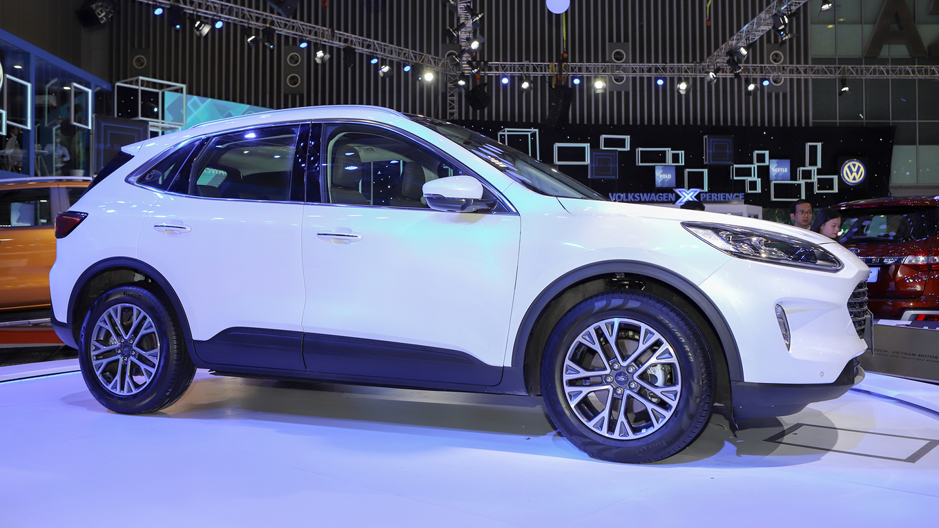 Escape mới chạy thử ở nhà máy tại Hải Dương. Ảnh: Lê Tiến