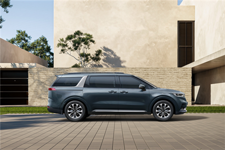 KIA Sedona 2021 ra mắt với những trang bị mới hoàn toàn từ trong ra ngoài