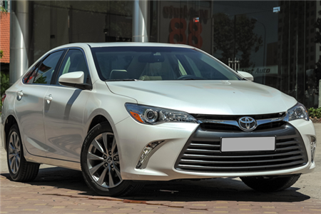 KIA Seltos vướng lùm xùm, VinFast làm xe sang cạnh tranh Lexus LX570